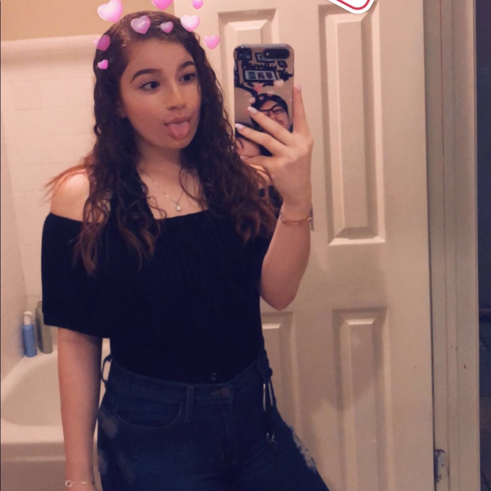 🐾Meet your Posher, Angela🐾